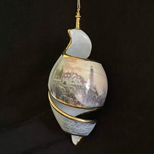 Thomas Kinkade "Clearing Storms" lighthouse ornament  Illuminated Lighthouse